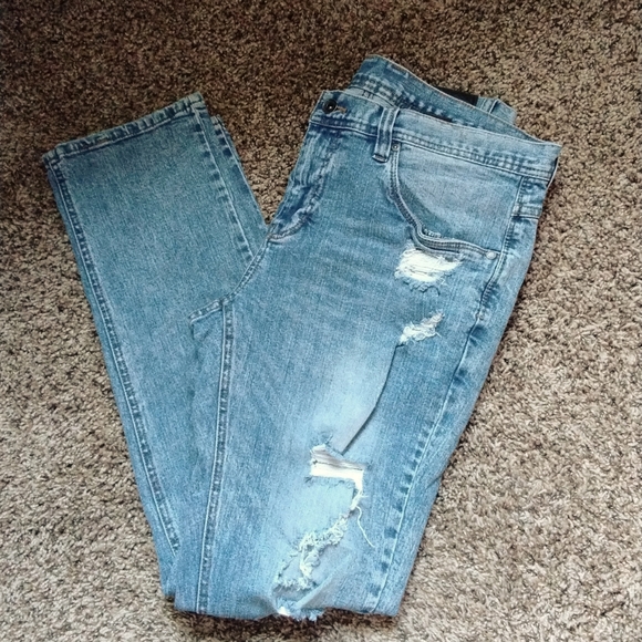 Empyre distressed faded blue jeans - Picture 3 of 8